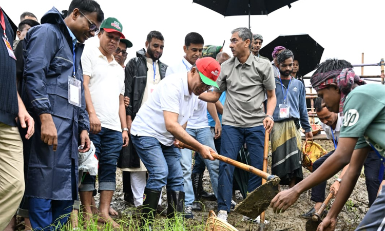 সিলেটের বাসিয়া নদীর খাল পুনরুদ্ধার প্রকল্পের কাজের সূচনা করলেন প্রধানমন্ত্রী